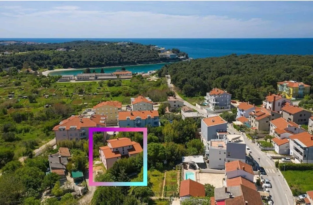 Apartment Tomas Near The Beach Pula
