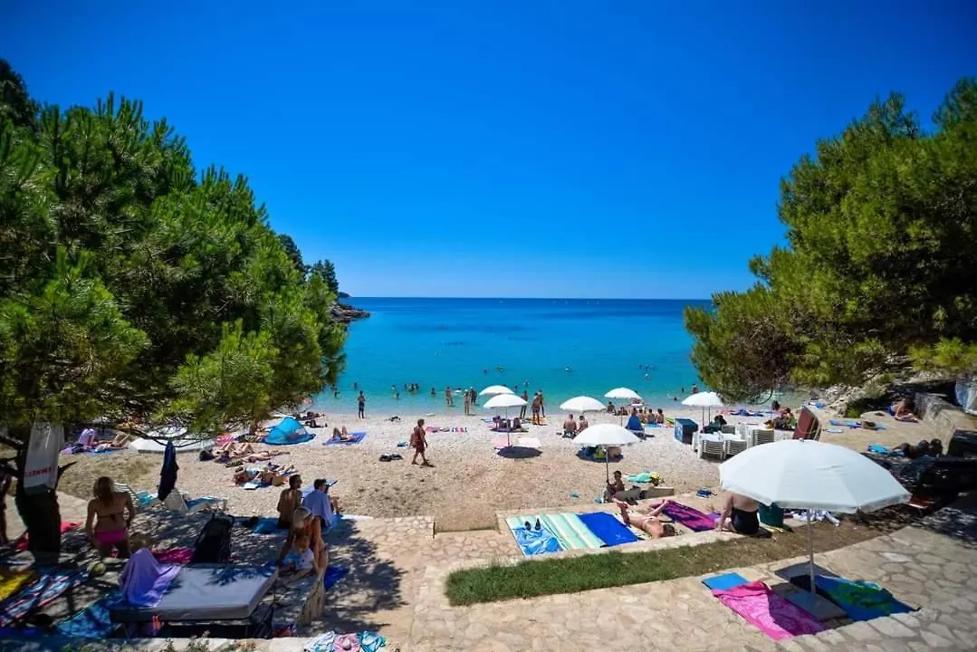 Apartment Tomas Near The Beach Pula Croatia